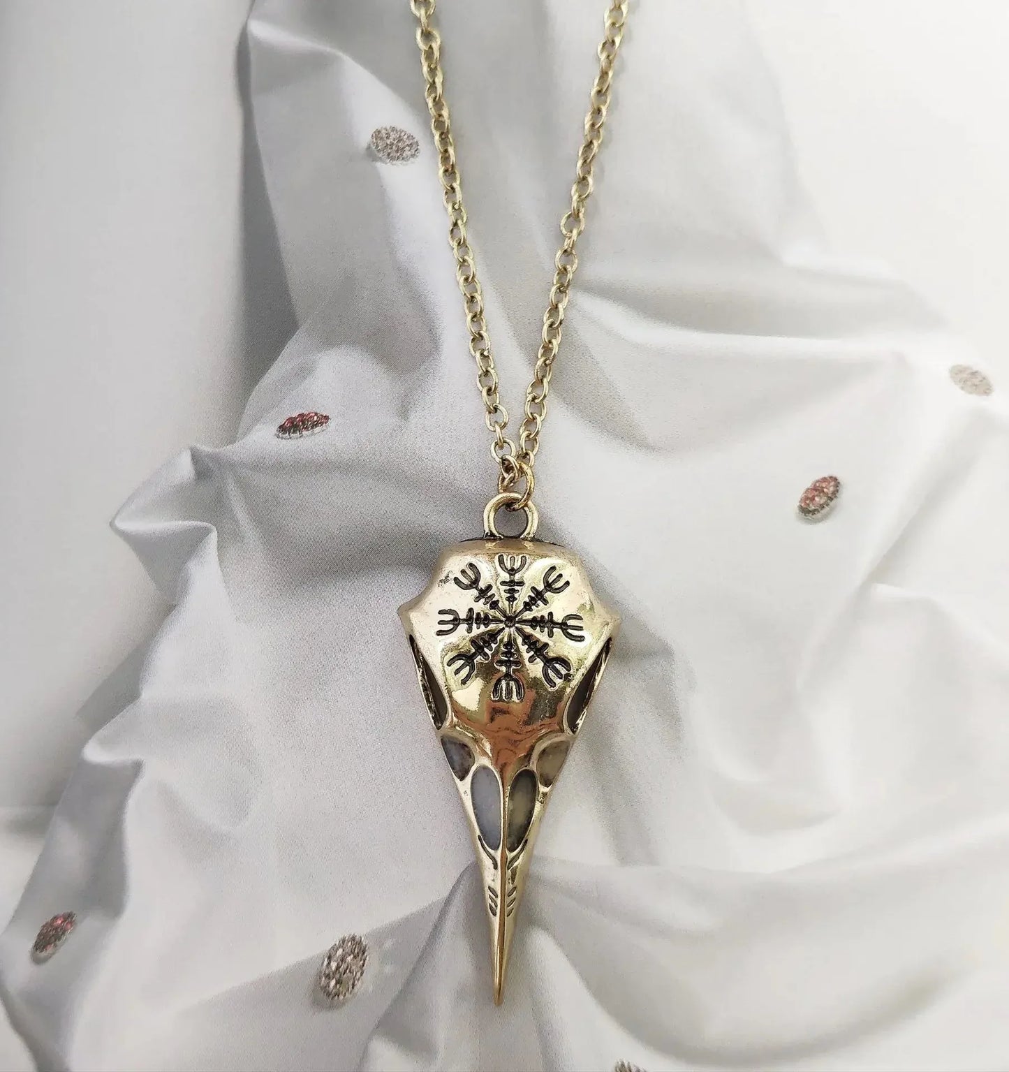 Glow Raven Skull Necklace Sorceress Sanctuary