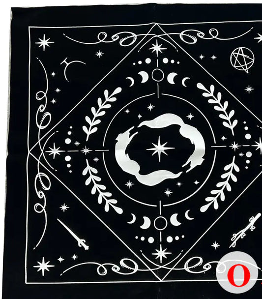 Tarot Tablecloth With Star Pattern & Velvet Material Sorceress Sanctuary