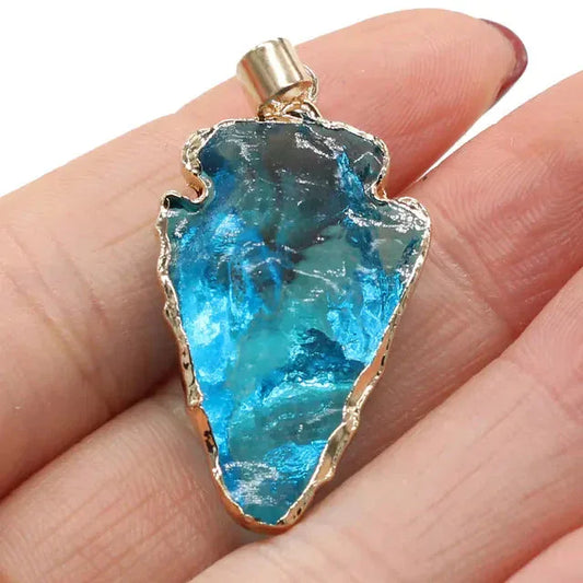 Obscure Crystal Pendant - Sorceress Sanctuary