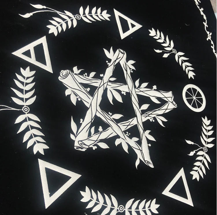 Tarot Tablecloth With Star Pattern & Velvet Material