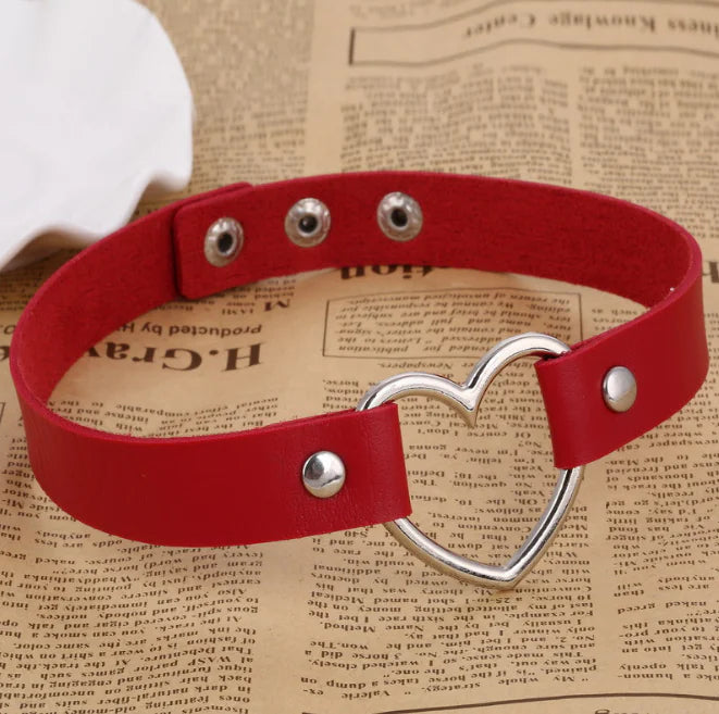 Heart Leather Choker
