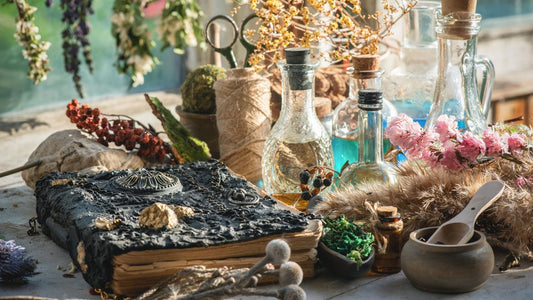 Paganism-Wicca-Witchcraft-What-s-The-True-Difference Sorceress Sanctuary