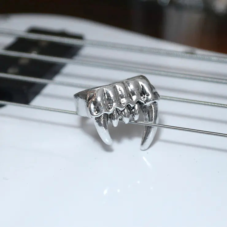 Vampire Teeth Punk Rock Hip Hop Ring Sorceress Sanctuary