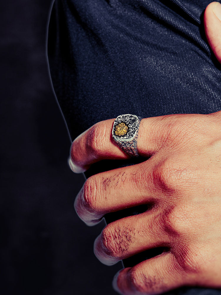 Luen Letter Treasure Ring