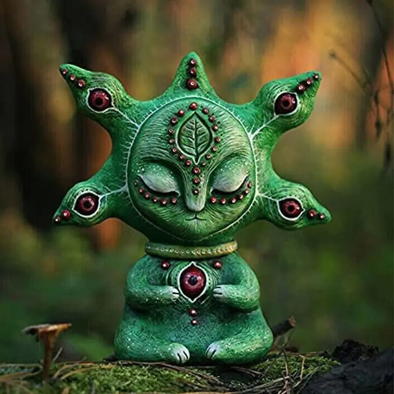 3 Eyed Alien | Sculptures