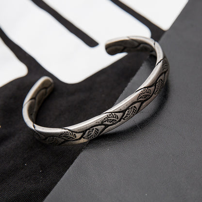 Vintage Viking Men's Bracelet with Creative Feather Leaf Design