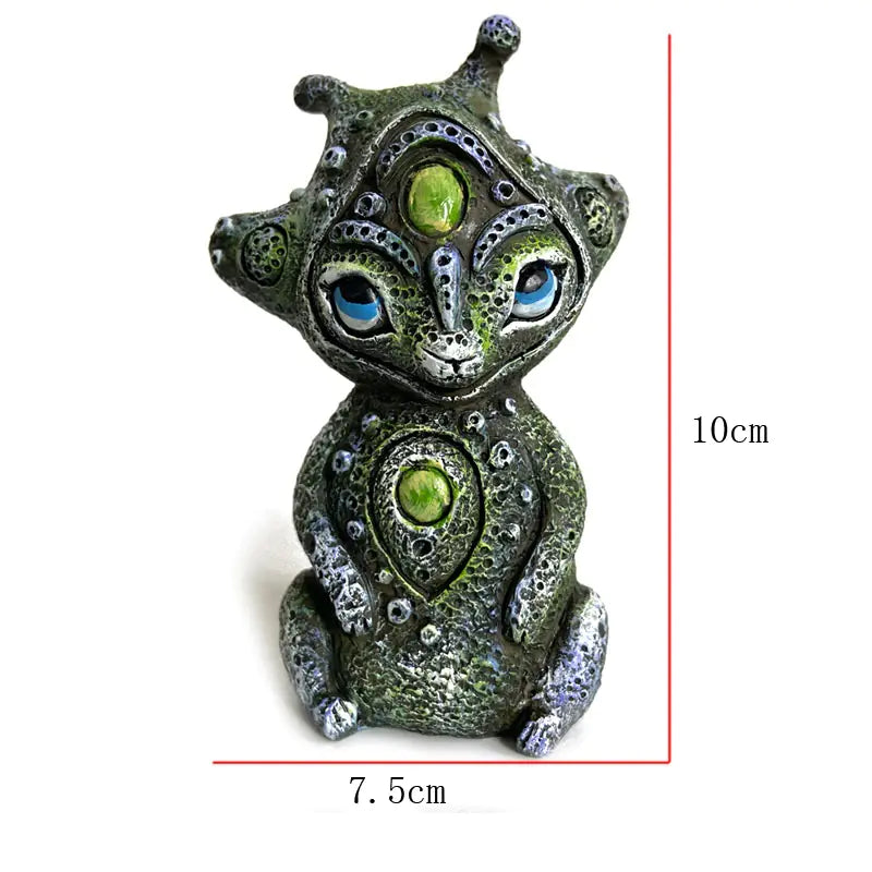 3 Eyed Alien | Sculptures