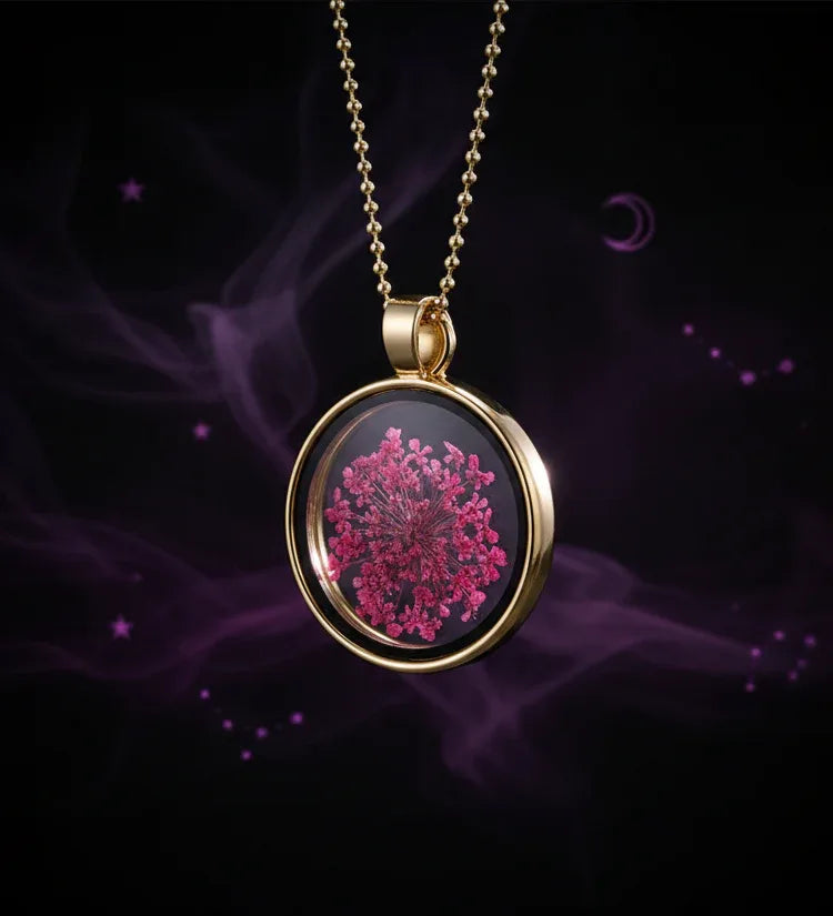 Dried Flower Necklace - Sorceress Sanctuary White K four-leaf clover-Purple branch and purple flower-White Golden Chrysanthemum-Golden four-leaf clover-Heart blossoms-pink