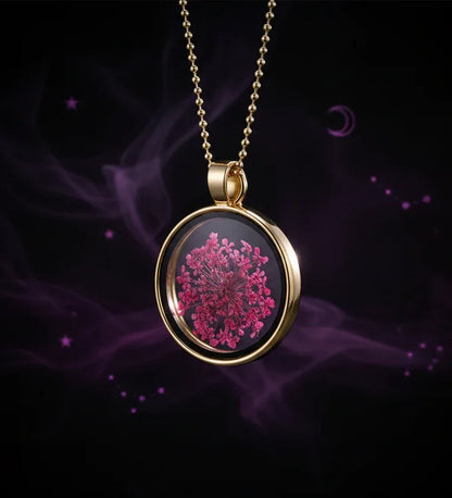 Dried Flower Necklace - Sorceress Sanctuary White K four-leaf clover-Purple branch and purple flower-White Golden Chrysanthemum-Golden four-leaf clover-Heart blossoms-pink