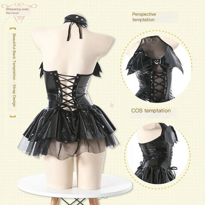 Accentuating Waist Witch Outfit