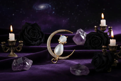 Moon Cat Brooch - Sorceress Sanctuary gold