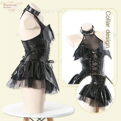 Accentuating Waist Witch Outfit