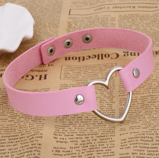 Heart Leather Choker