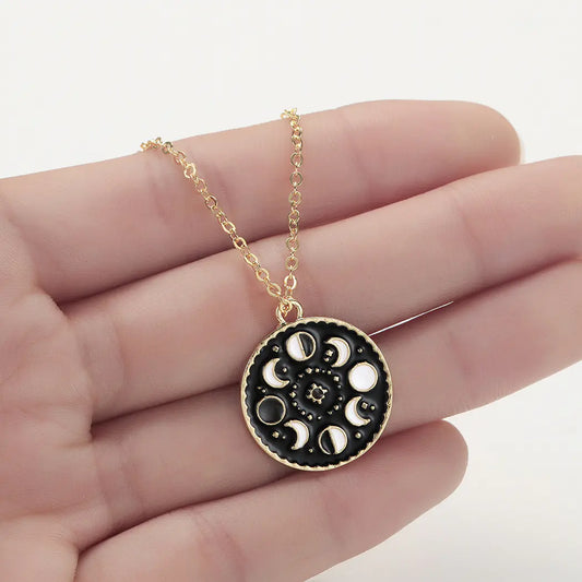 Moon Phase | Necklace
