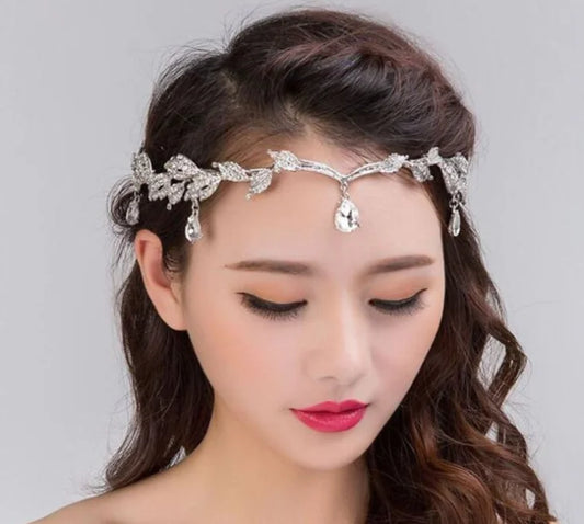 Elegant Crystal Crown