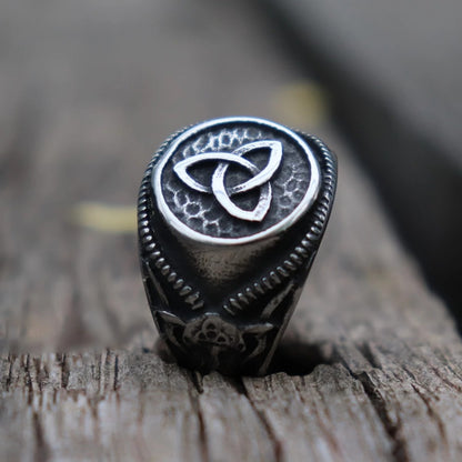 Vintage Stainless Steel Viking Irish Ring (Titanium)