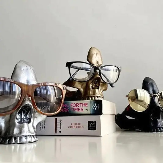 Gothic Skull Eyeglass Holder
